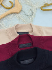 Offwhite half collar pullover