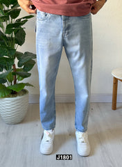 Relaxed boyfriend jeans