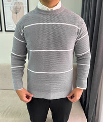 Grey tricot pullover