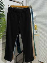 Relaxed fit sweatpants black