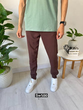 Slim fit sweatpants brown