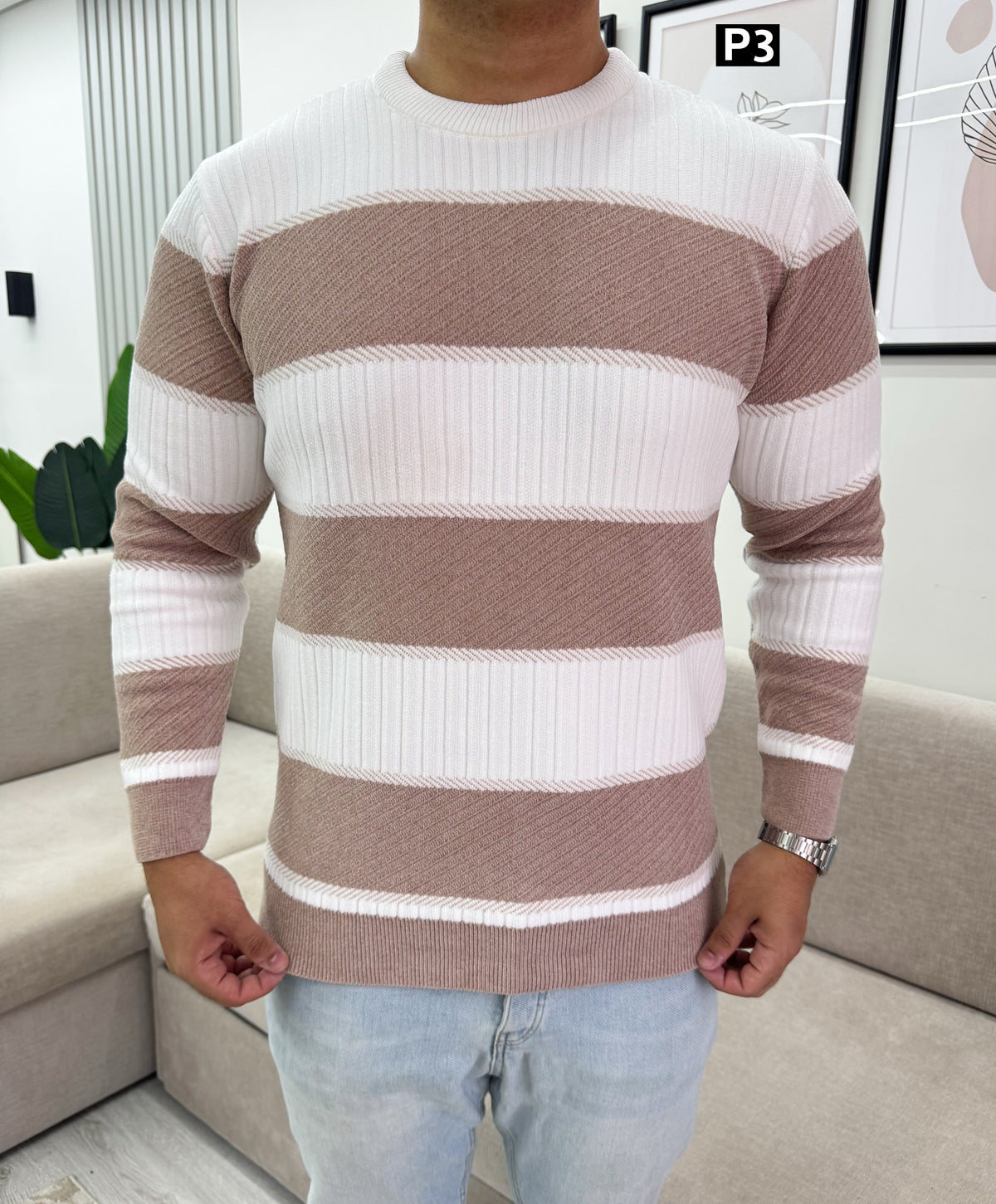 Beige tricot pullover