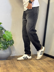 Relaxed boyfriend jeans