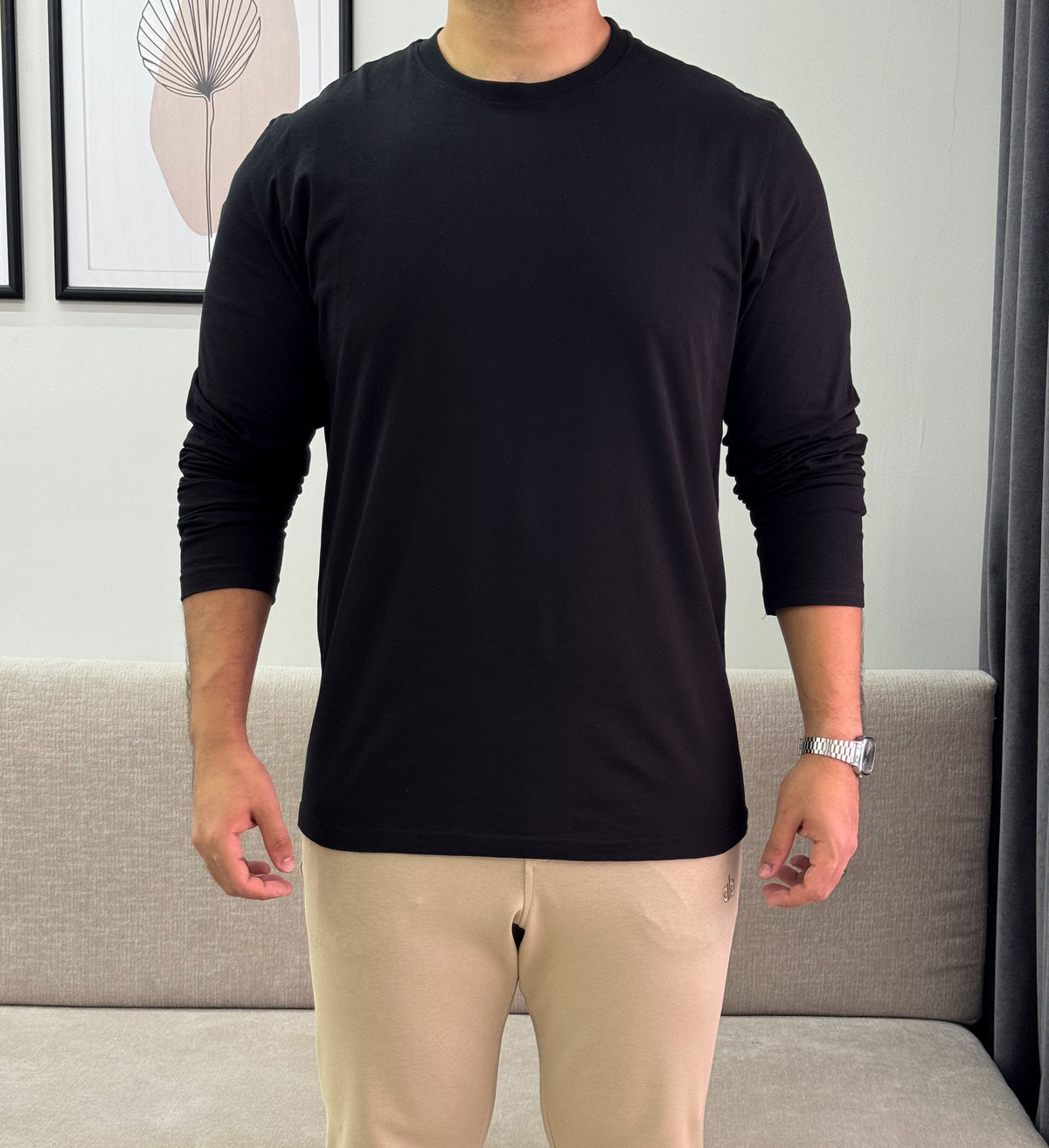 Black long sleeve basic